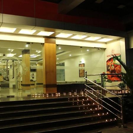 Hotel Peninsula Thrissur 外观 照片