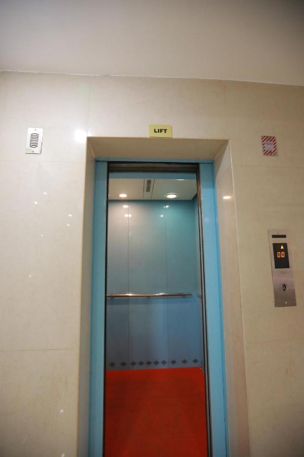 Hotel Peninsula Thrissur 外观 照片